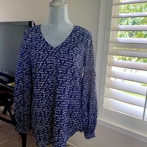 Cabi long sleeve blouse. NWOT. Size small, polyester, washable.